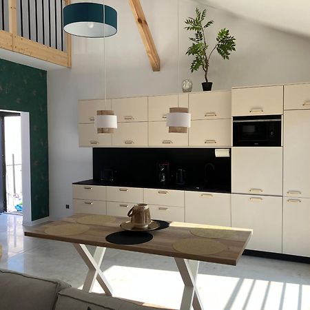 Agat Pokoje Goscinne Apartamenty 포비에로보 외부 사진