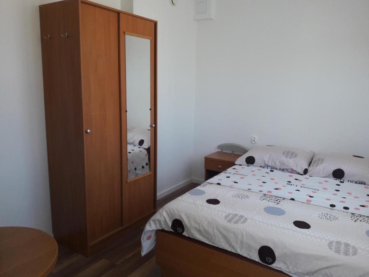 Agat Pokoje Goscinne Apartamenty 포비에로보 외부 사진
