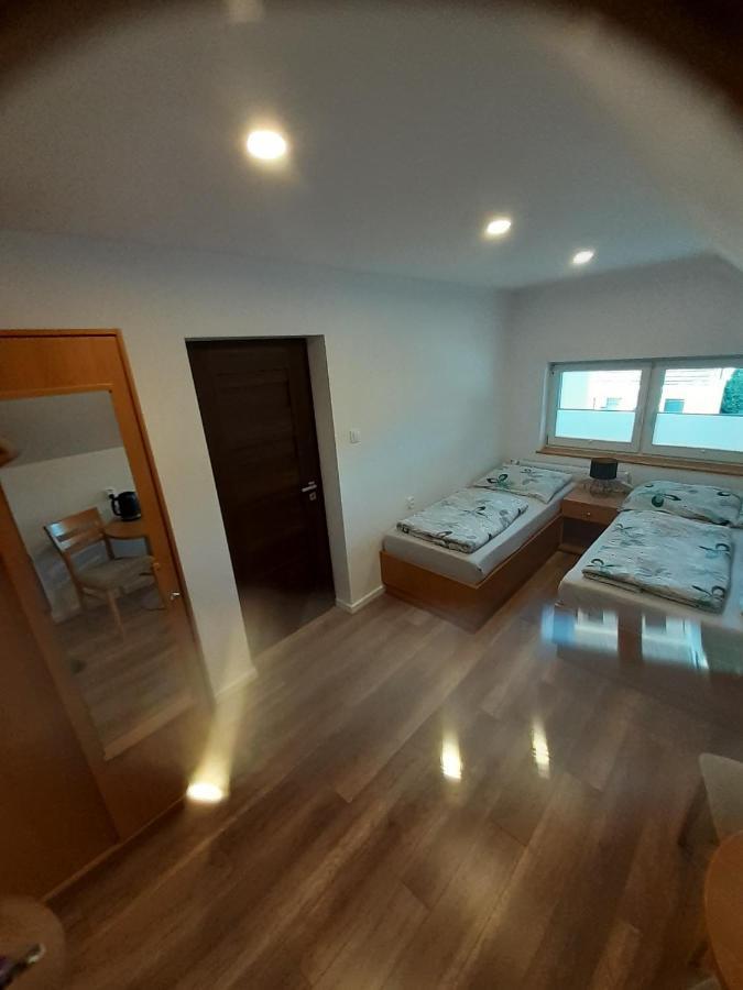 Agat Pokoje Goscinne Apartamenty 포비에로보 외부 사진