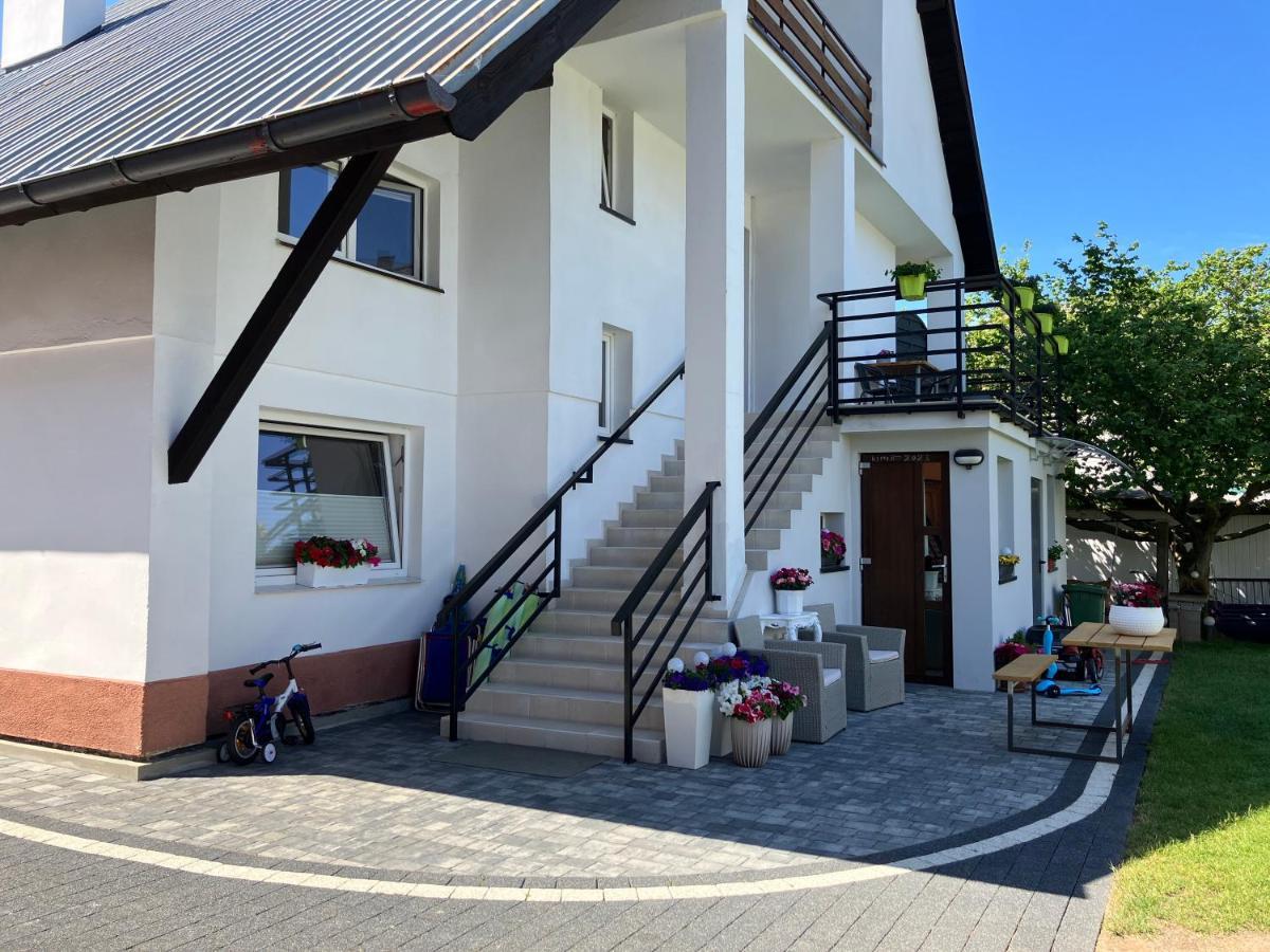 Agat Pokoje Goscinne Apartamenty 포비에로보 외부 사진