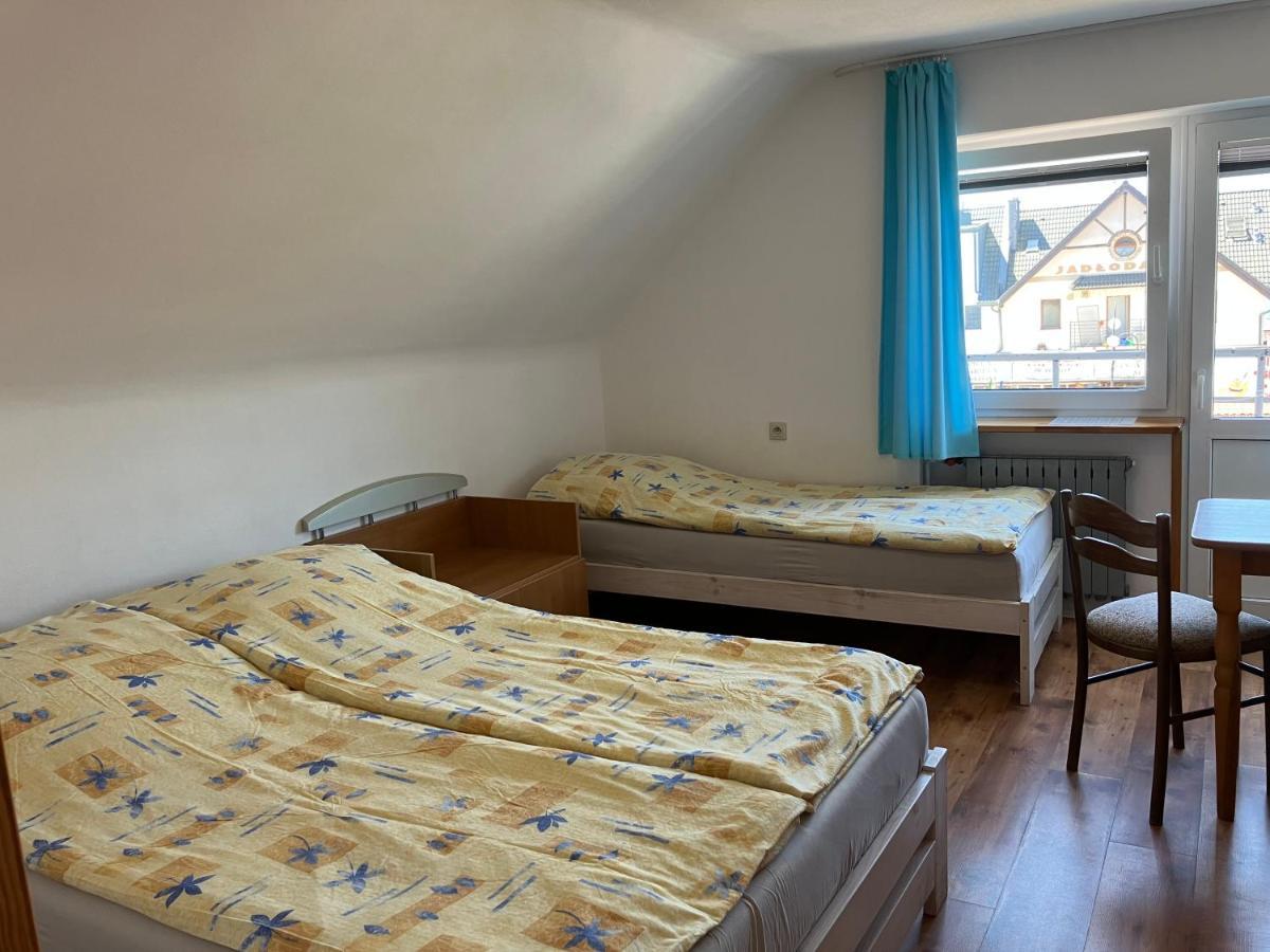 Agat Pokoje Goscinne Apartamenty 포비에로보 외부 사진