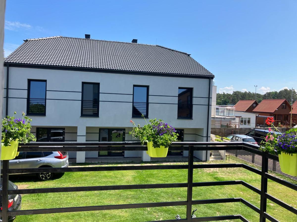 Agat Pokoje Goscinne Apartamenty 포비에로보 외부 사진