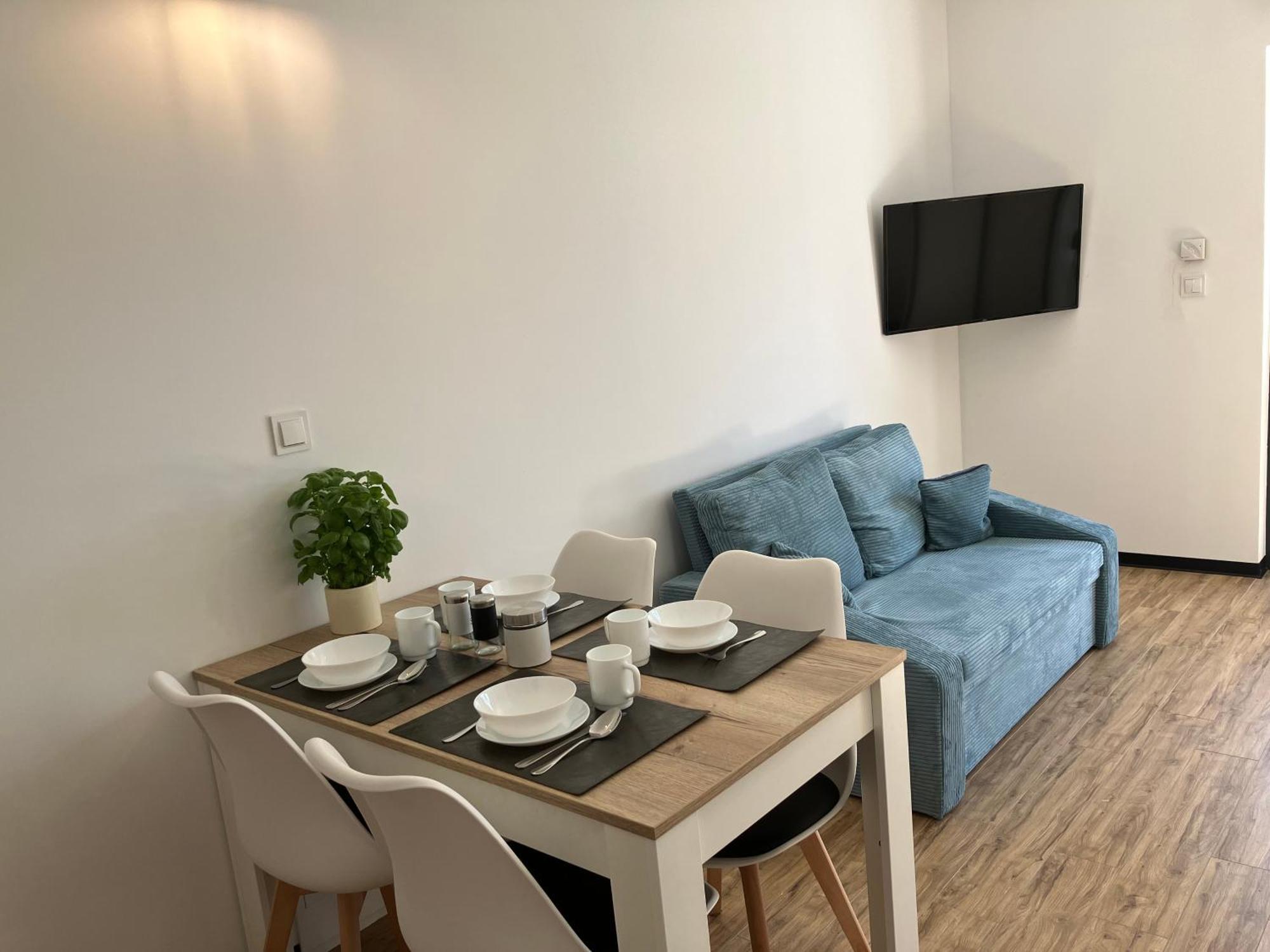 Agat Pokoje Goscinne Apartamenty 포비에로보 외부 사진