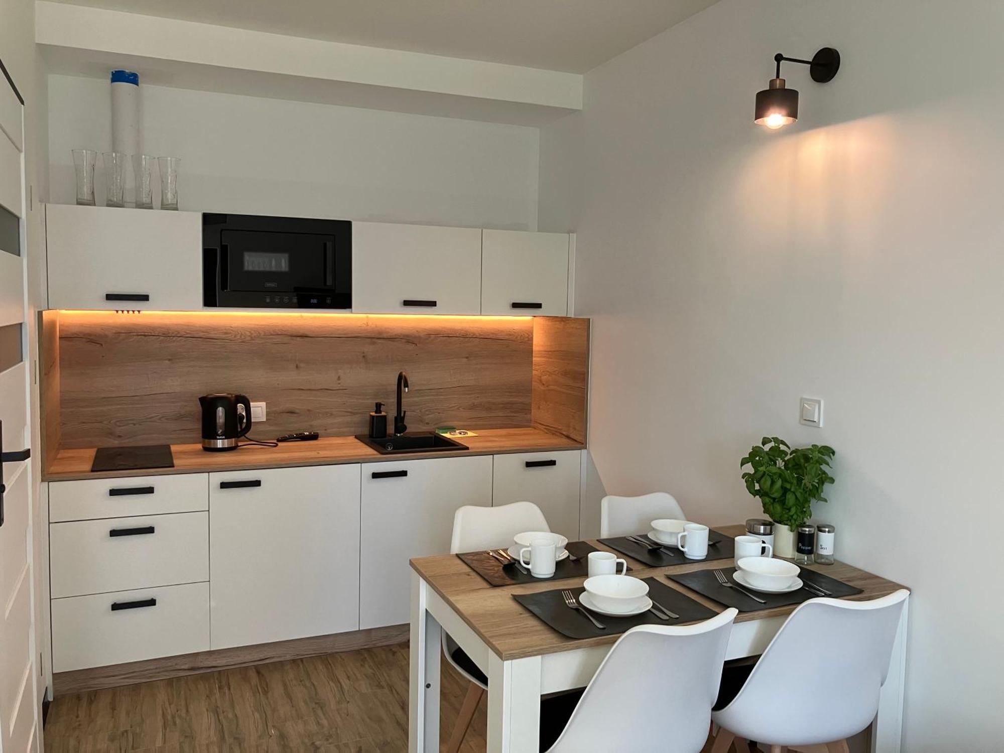 Agat Pokoje Goscinne Apartamenty 포비에로보 외부 사진